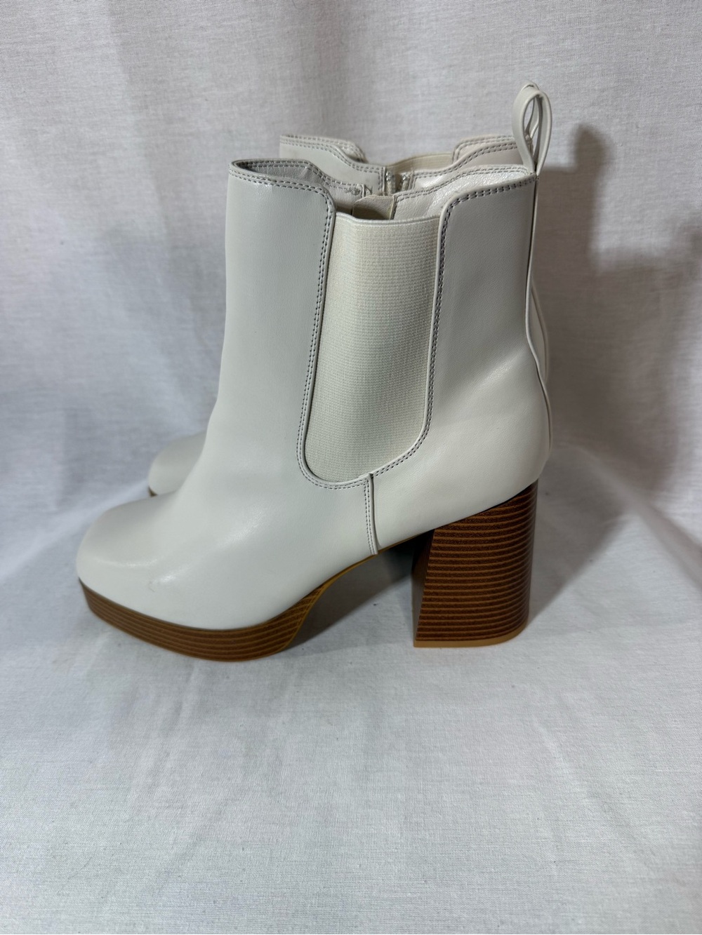 True Craft White Chelsea Platform Ankle Boots with Brown Stacked Heel Size 11